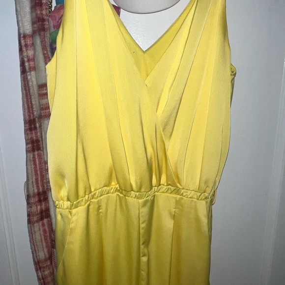 Yellow Silk Jumpsuit with Tie (size small) - Picture 6 of 11